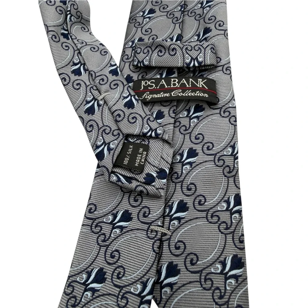 Jos. A. Bank Signature Collection Silver Navy Blue Scroll Floral Silk Tie (TA26)